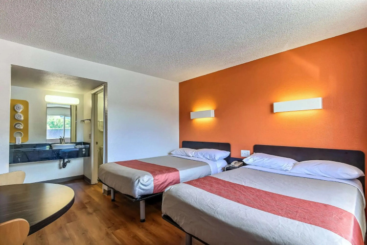Motel 6 Pleasanton, CA