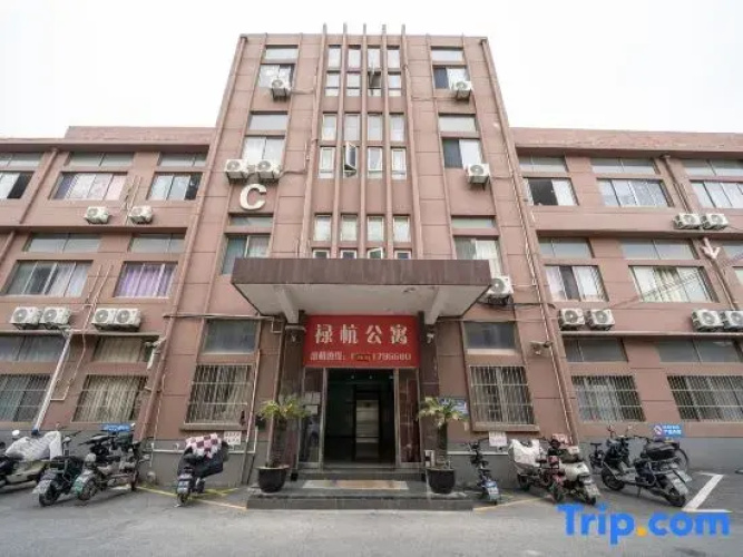 Luhang Apartment
