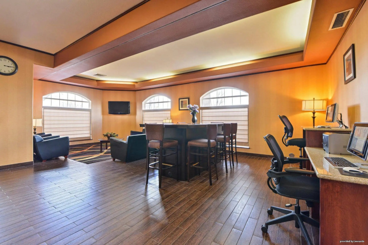 Best Western Plus Meridian photo 27