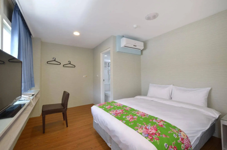 Fun House - Hostel