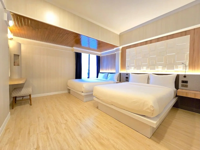 Deluxe Quadruple room