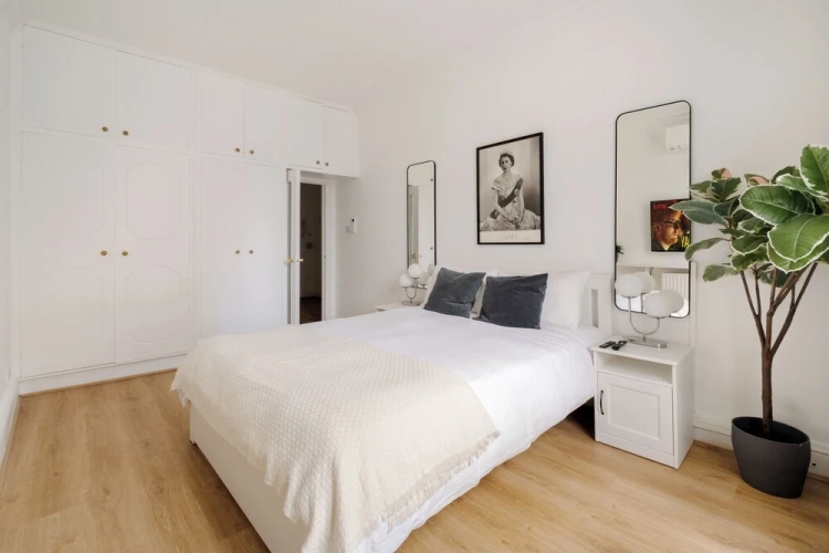 2 Bedrooms Deluxe Apartment