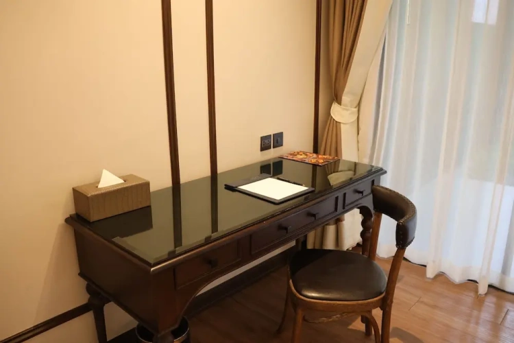 Grand Twin room with balcony
