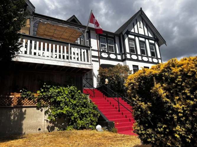 Deluxe Double room with partial sea view
