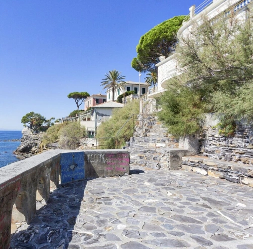 Apartment with sea view