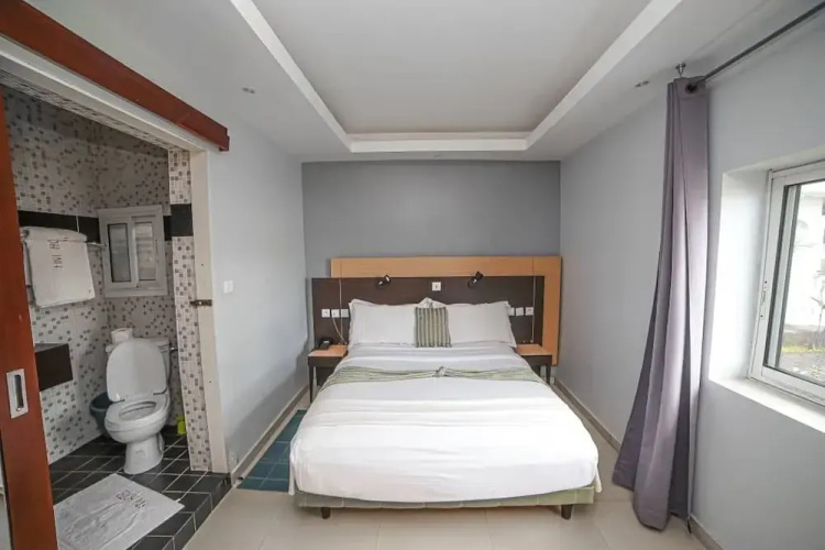 Fini Hotel Bobende