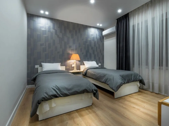 Deluxe Suite