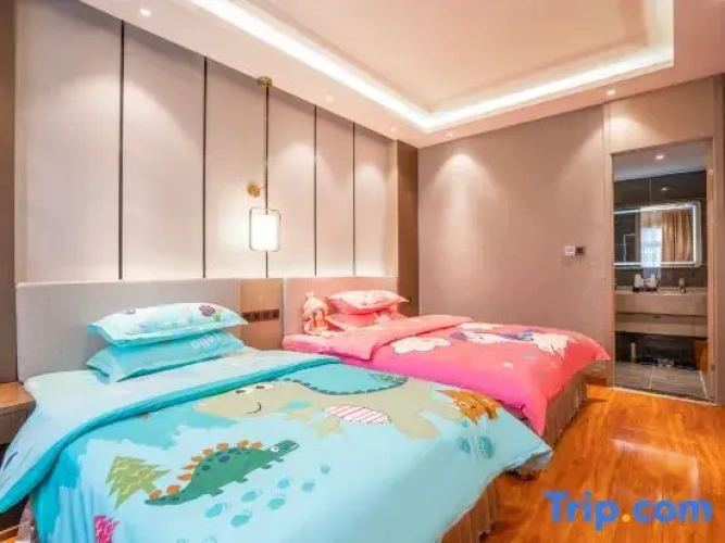 Twin Family Suite