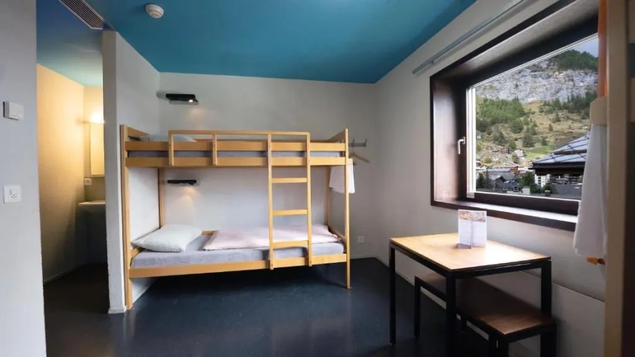 Standard Sextuple room