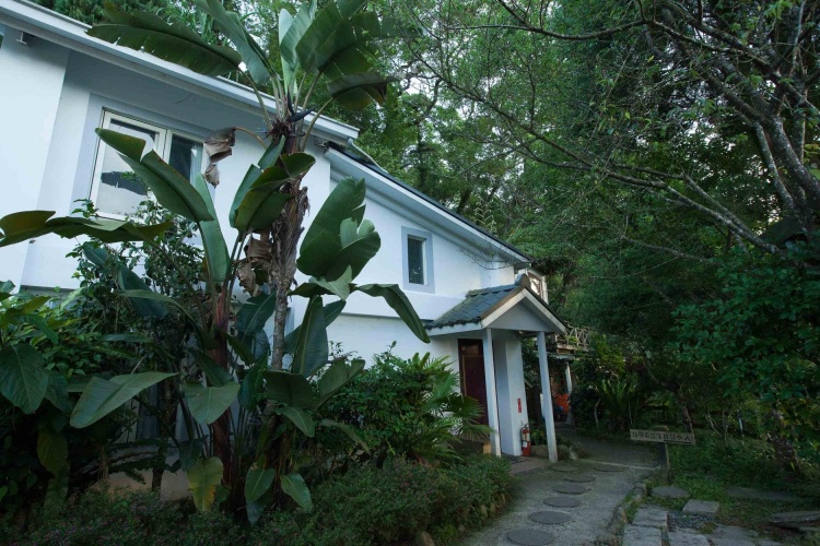 2 Bedrooms Villa