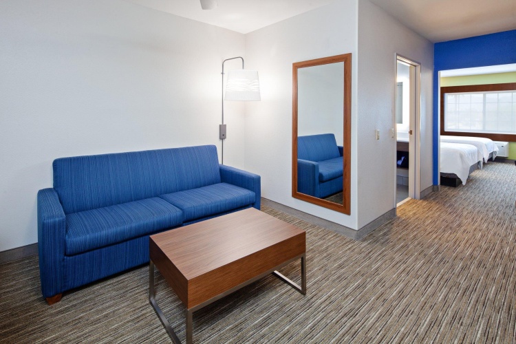 Quadruple Suite