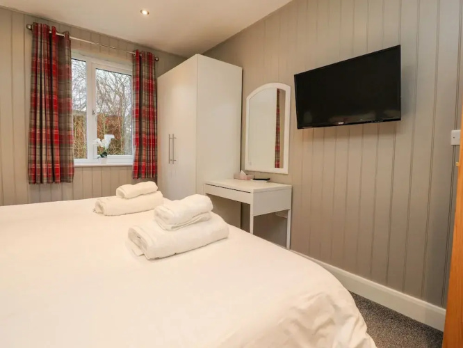 Holly Lodge