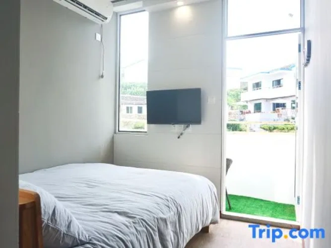 Standard Double room with mountain view