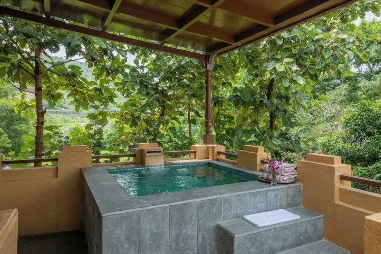 Dev Bagh Luxurious Private Suites