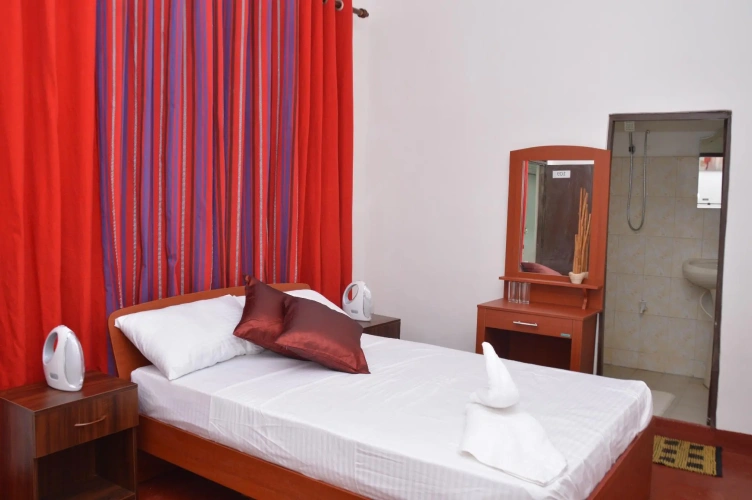 Deluxe Single room