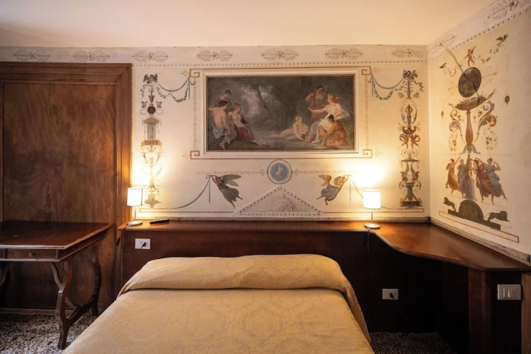Deluxe Double room with canal view