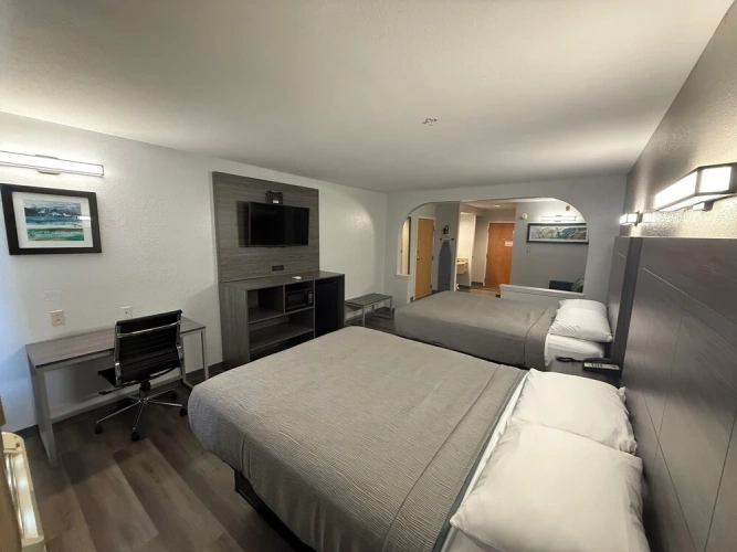 Quadruple Suite