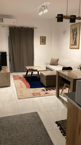 ACROPOLIS CASA Central Top floor Suite 150m from Metro Station