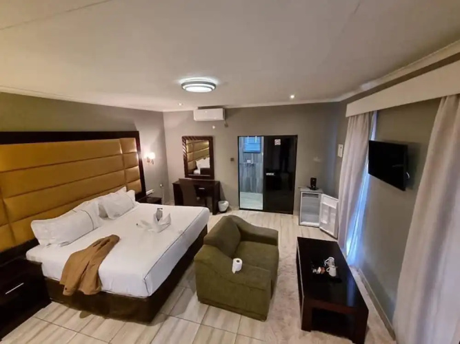 Makgovango Luxury Inn