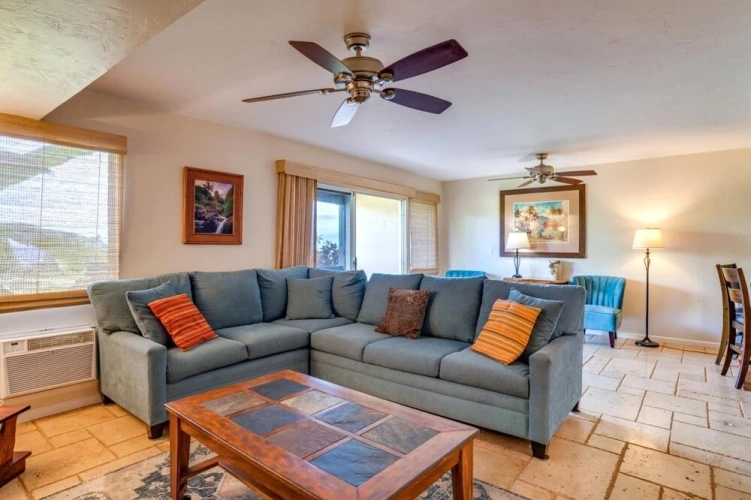 2 Bedrooms Standard room with balcony and with partial ocean view