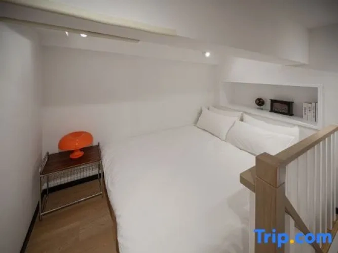 Single Apartment