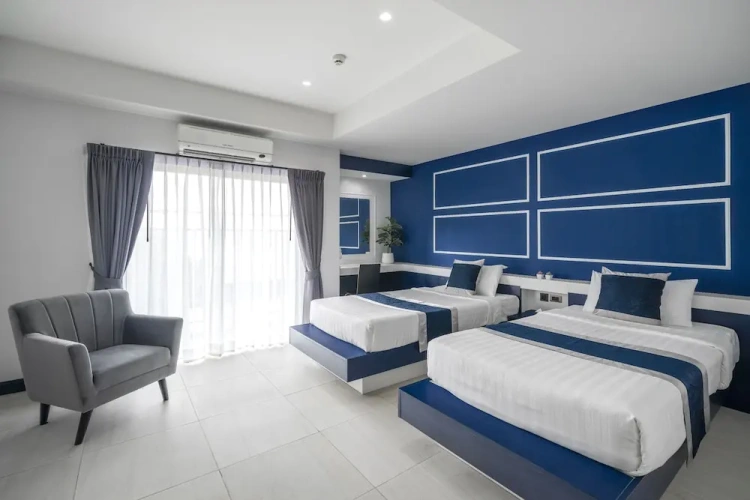 Deluxe Twin room