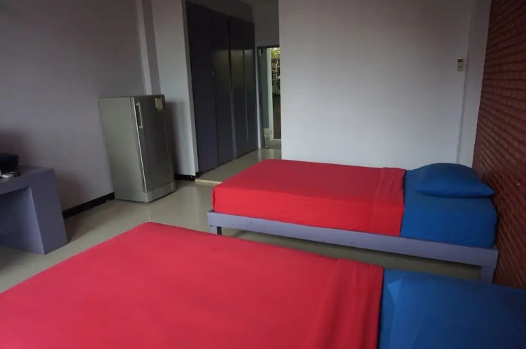 Standard Twin room with balcony