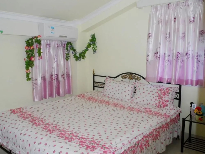 Romantic Huayuan Inn