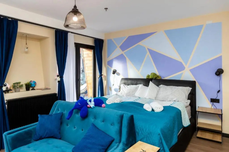 Stylish Studio Apartment with balcony