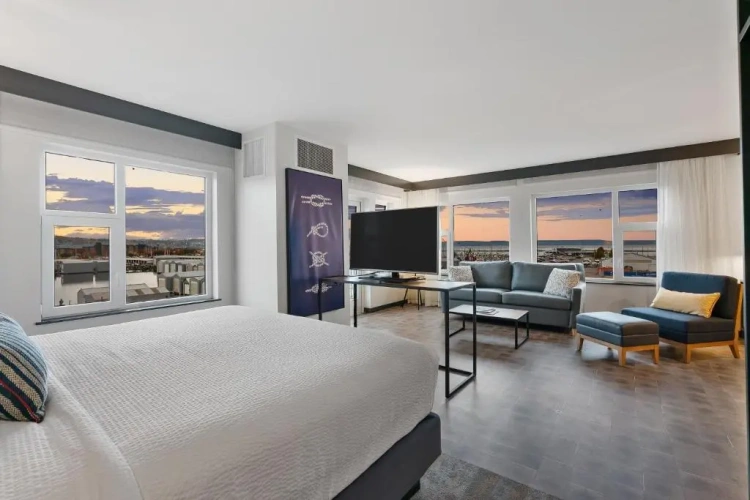 Double Suite