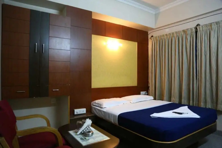 Hotel V Inn