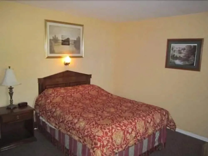 Lighthouse Inn Motel