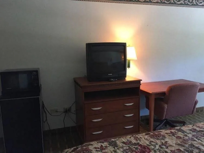 Daynite Inn