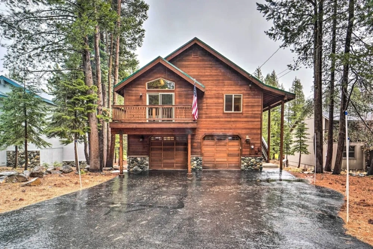 3 Bedrooms Cottage with balcony