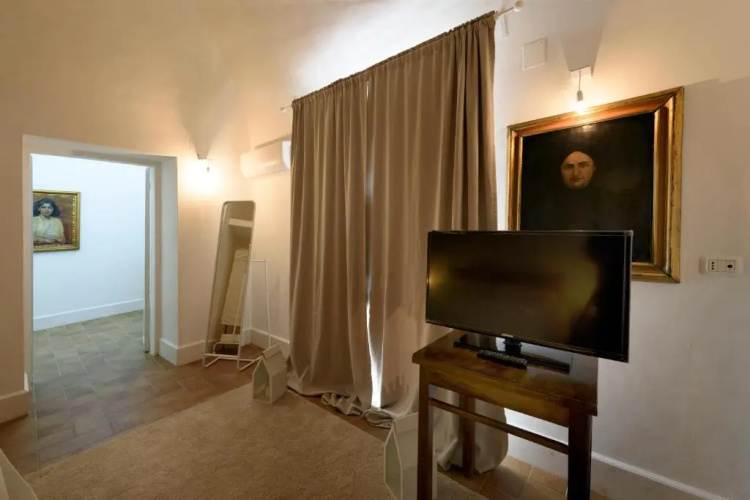 Appartamento studio e design in centro storico Sulmona