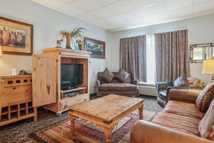 Elevation Inn & Suites