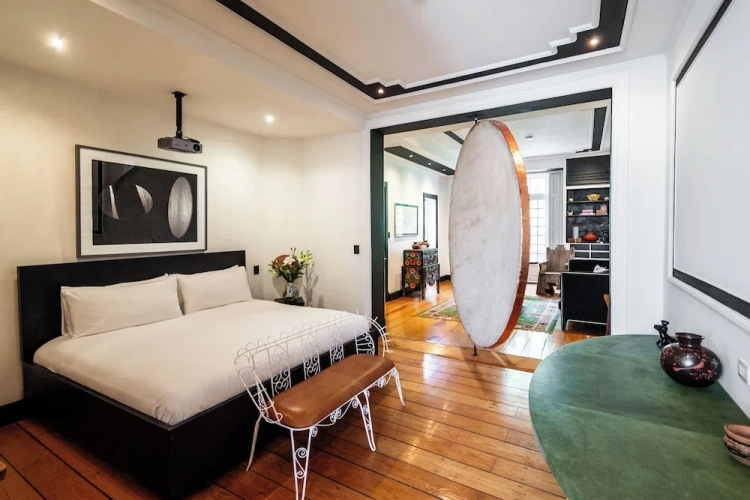 Suite with balcony