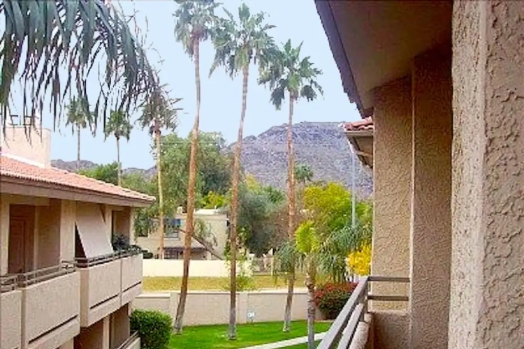 2 Bedrooms Economy room with balcony and with mountain view