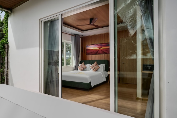 Premier Double room with balcony and with sea view