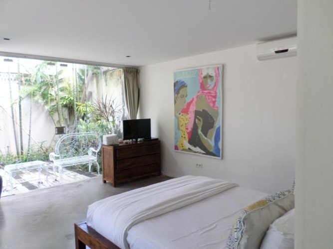 3 Bedrooms Villa