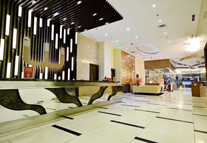 World Hotel