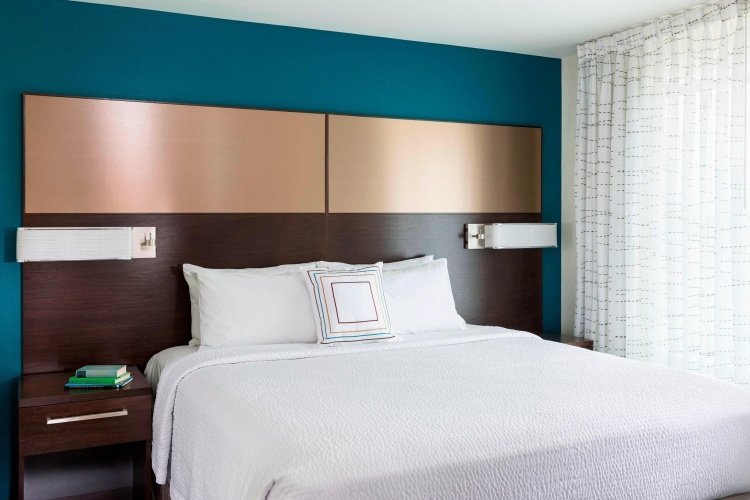 1 Bedroom Suite