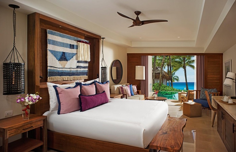 Double Junior Suite with ocean view