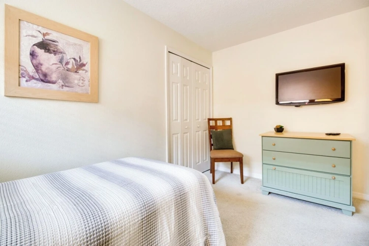 3 Bedrooms Cottage