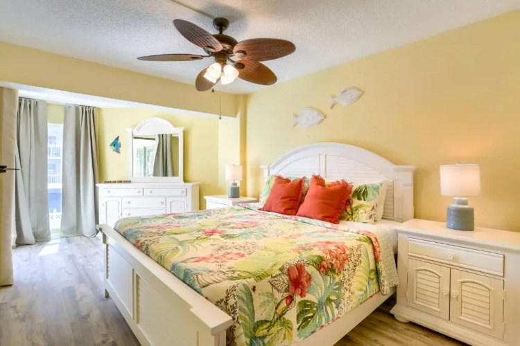 102 Waterview