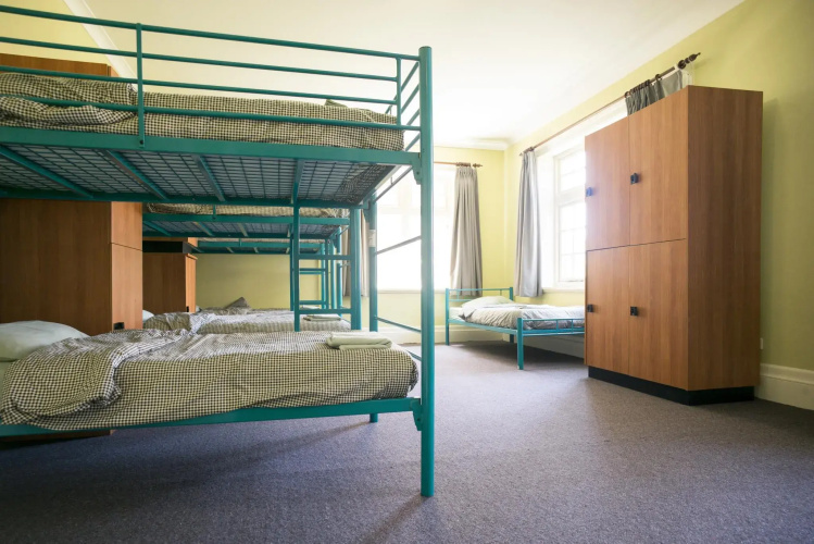 YHA Newcastle Beach