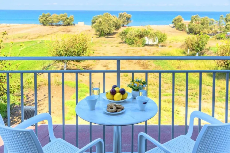 Beachfront Suite