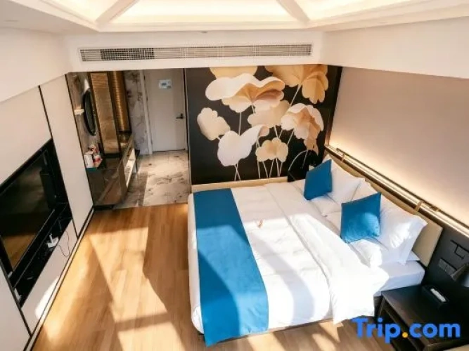 Business Double room with balcony and with city view
