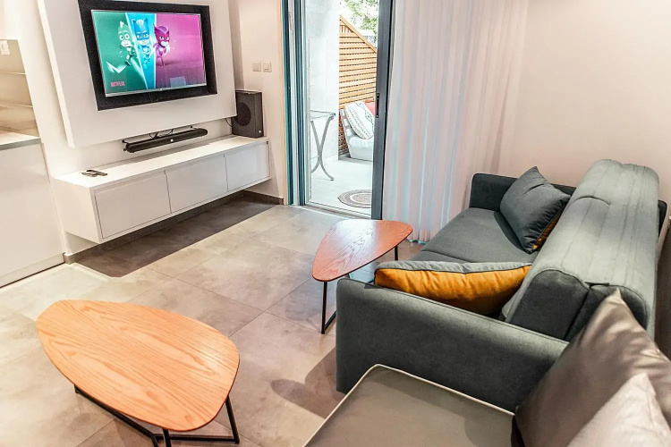 Garden Suite & Pool