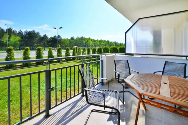 Comfortable Apartment, Ground Floor, Balcony